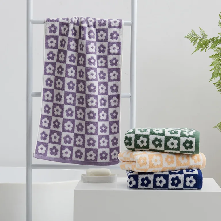 Checkerboard Floral Jacquard Cotton Towel3