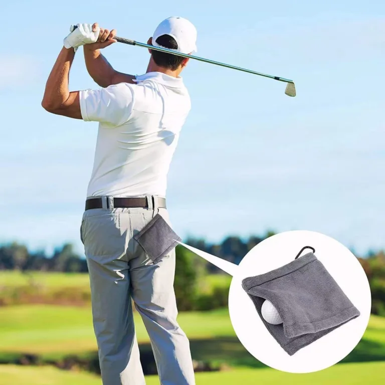 Microfiber Golf Towel with Pocket and Carabiner Clip